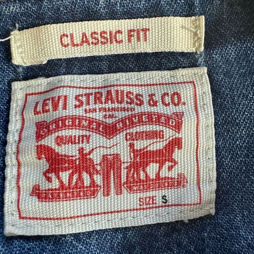 Levi's Women's Distressed Patchwork Long Sleeve D… - image 3